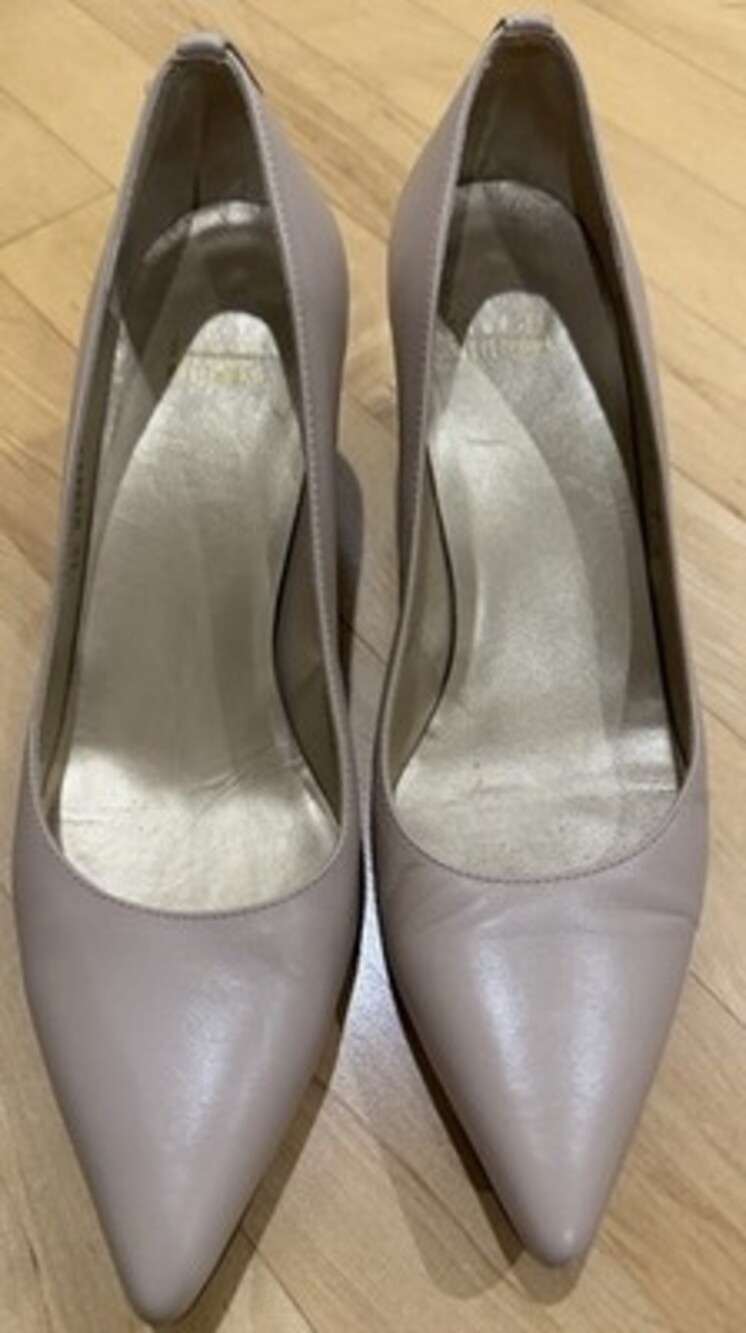 Stuart Weitzman Nude Leather Pointed Toe Block Heel Pumps Size 7M